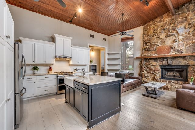 9026 San Leandro Drive, Dallas, TX 75218