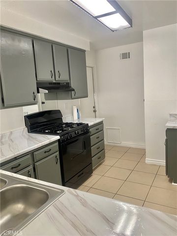 1463 W Cypress, San Dimas, CA 91773