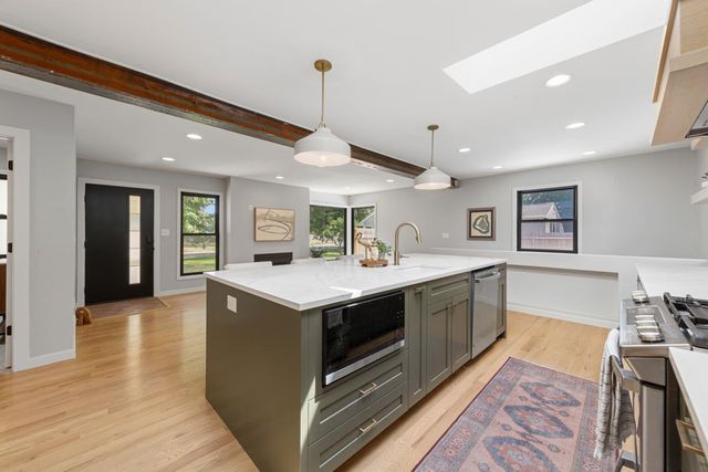 5400 Richmond Lane, Edina, MN 55436