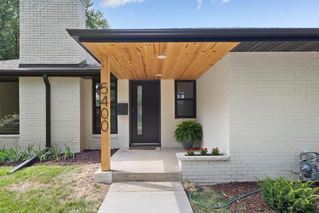 5400 Richmond Lane, Edina, MN 55436