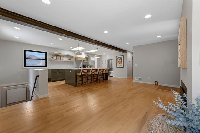 5400 Richmond Lane, Edina, MN 55436