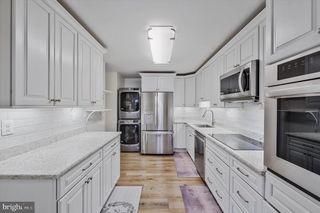 309 YOAKUM PKWY #807, Alexandria, VA 22304