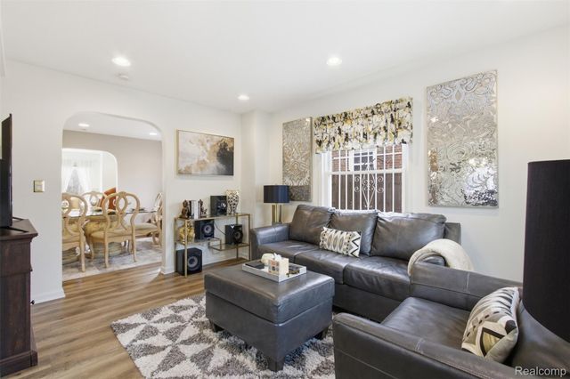 16855 Strathmoor Street, Detroit, MI 48235