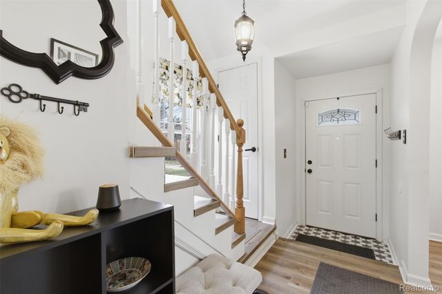 16855 Strathmoor Street, Detroit, MI 48235