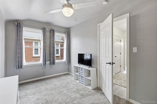 16855 Strathmoor Street, Detroit, MI 48235