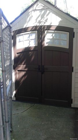 16855 Strathmoor Street, Detroit, MI 48235