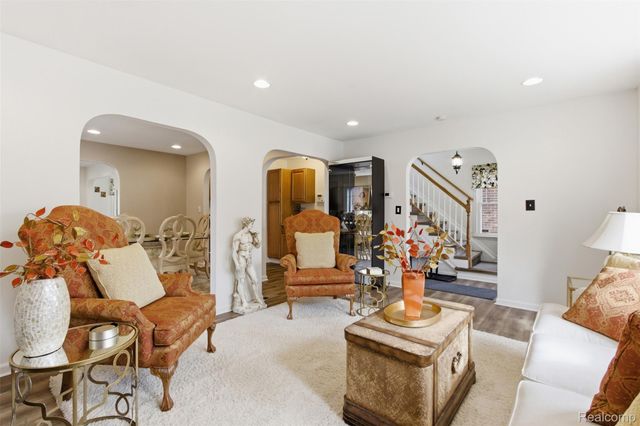 16855 Strathmoor Street, Detroit, MI 48235