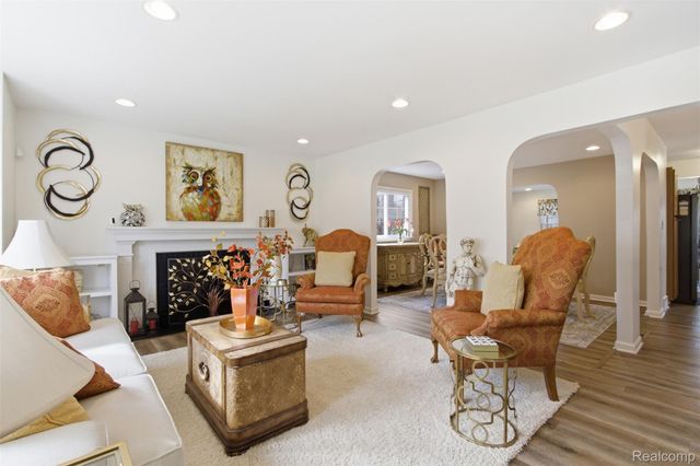 16855 Strathmoor Street, Detroit, MI 48235