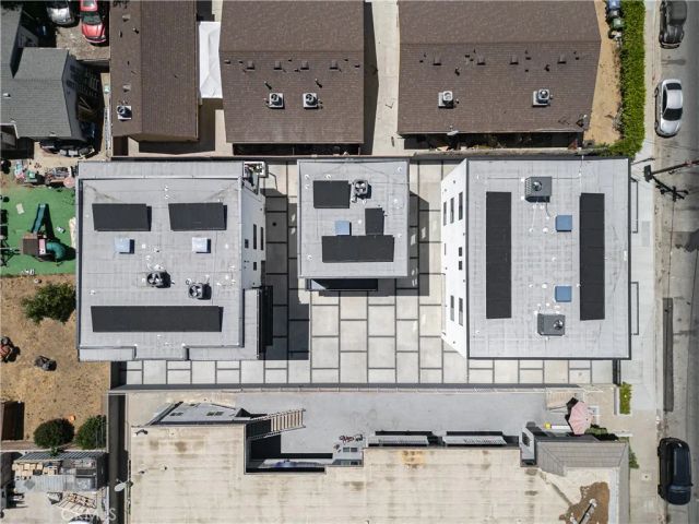 6700 Kester Avenue, Van Nuys, CA 91405