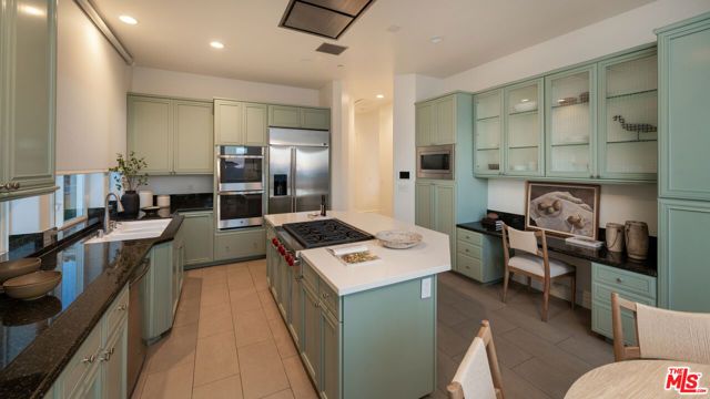 16658 Calle Brittany, Pacific Palisades (los Angeles), CA 90272