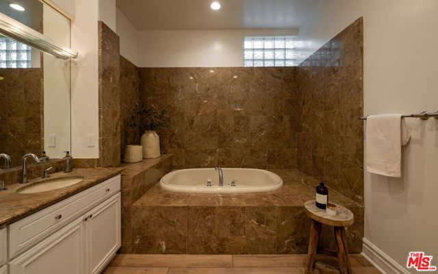 16658 Calle Brittany, Pacific Palisades (los Angeles), CA 90272