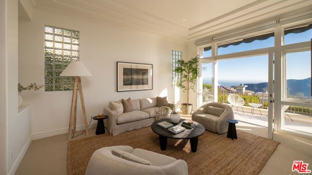 16658 Calle Brittany, Pacific Palisades (los Angeles), CA 90272