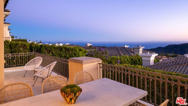 16658 Calle Brittany, Pacific Palisades (los Angeles), CA 90272