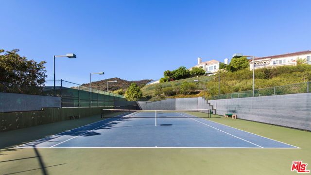 16658 Calle Brittany, Pacific Palisades (los Angeles), CA 90272