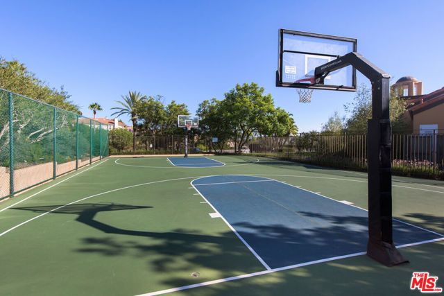 16658 Calle Brittany, Pacific Palisades (los Angeles), CA 90272