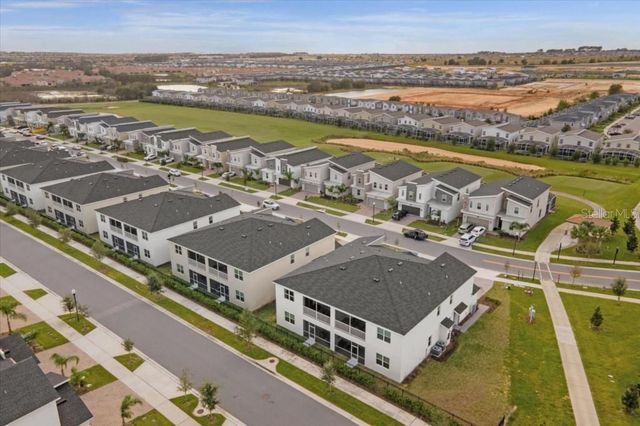 8899 CABOT CLIFFS DRIVE 104, Davenport, FL 33896