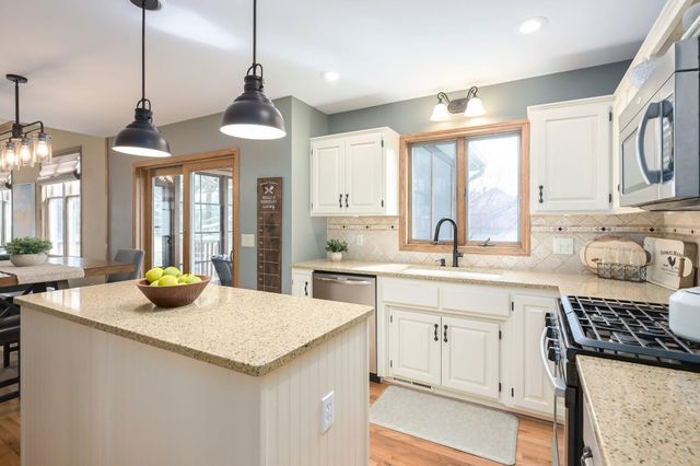 7901 Bristol Road, Woodbury, MN 55125