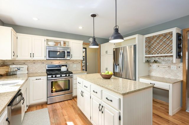 7901 Bristol Road, Woodbury, MN 55125