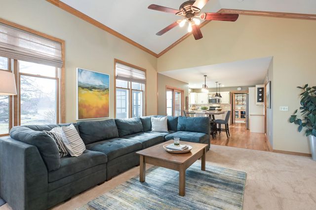 7901 Bristol Road, Woodbury, MN 55125