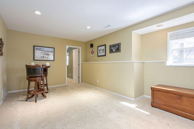 7901 Bristol Road, Woodbury, MN 55125