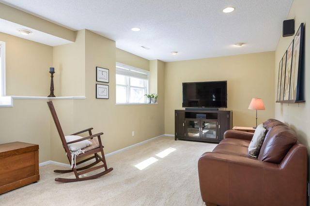 7901 Bristol Road, Woodbury, MN 55125