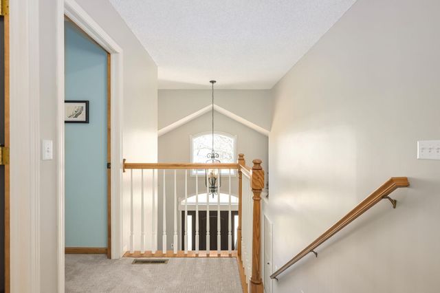 7901 Bristol Road, Woodbury, MN 55125