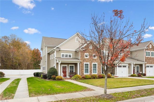 3035 Hughes LN, Hayes, VA 23072