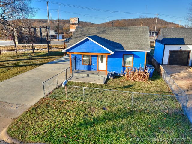 2303 W 40th Street, Tulsa, OK 74107