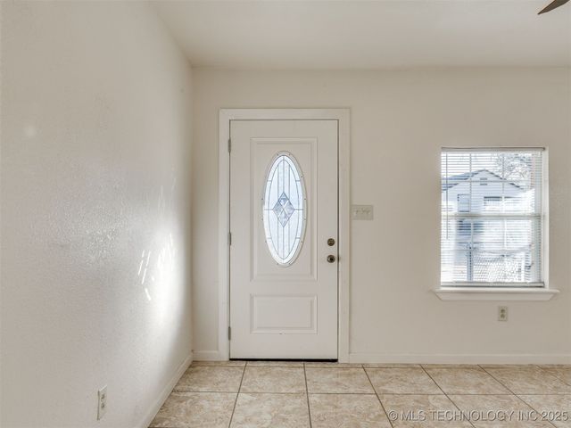 2303 W 40th Street, Tulsa, OK 74107