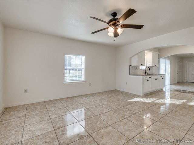 2303 W 40th Street, Tulsa, OK 74107