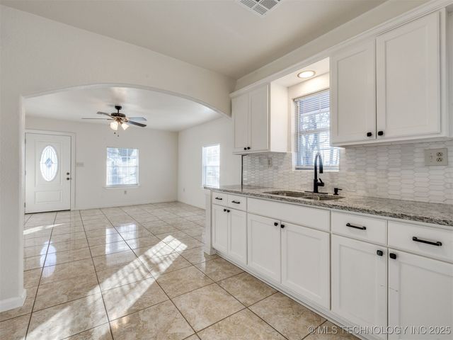 2303 W 40th Street, Tulsa, OK 74107