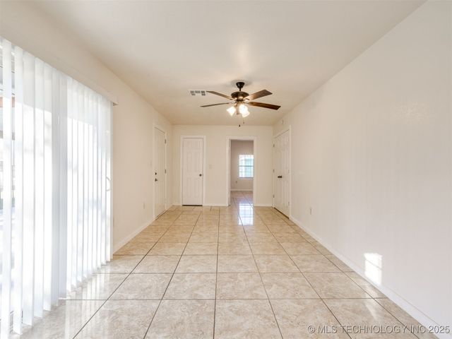 2303 W 40th Street, Tulsa, OK 74107