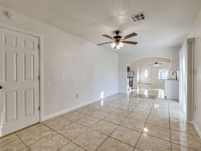 2303 W 40th Street, Tulsa, OK 74107