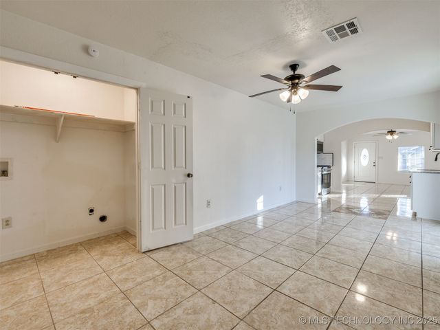 2303 W 40th Street, Tulsa, OK 74107