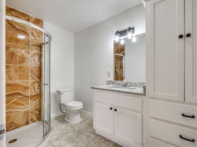 2303 W 40th Street, Tulsa, OK 74107