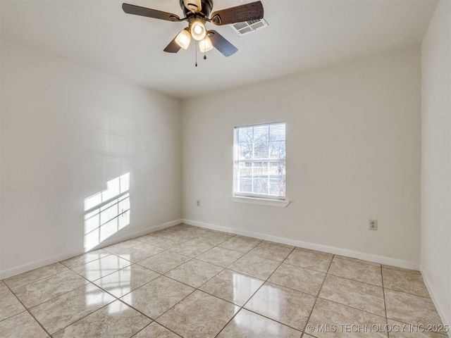 2303 W 40th Street, Tulsa, OK 74107