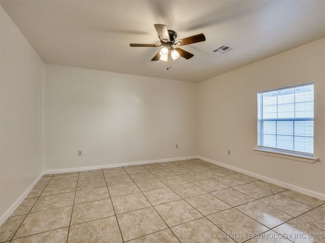 2303 W 40th Street, Tulsa, OK 74107