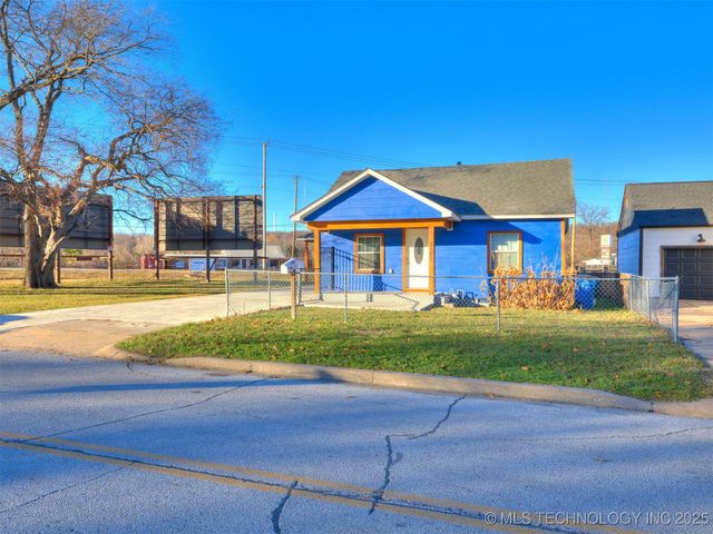 2303 W 40th Street, Tulsa, OK 74107