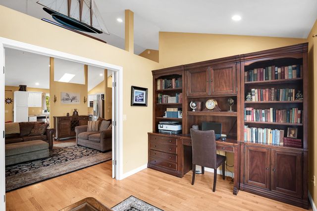 21 Briallia Circle, Newmarket, NH 03857
