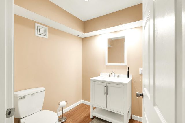 21 Briallia Circle, Newmarket, NH 03857