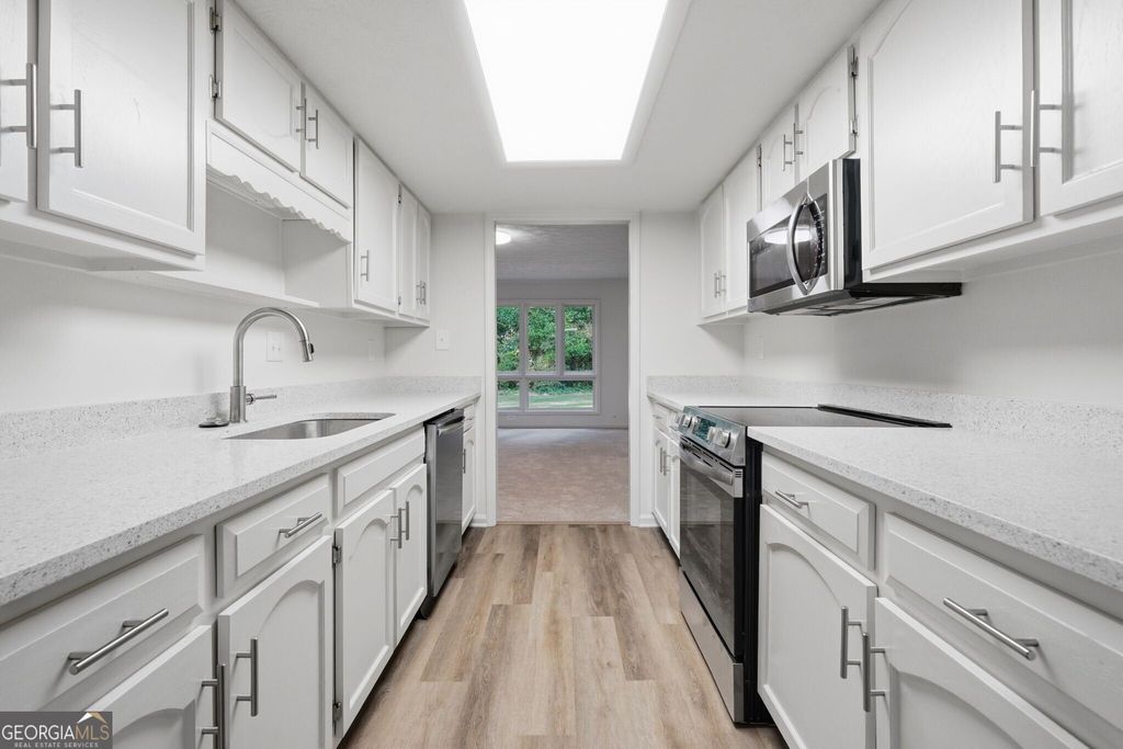3229 Clairmont North NE, Atlanta, GA 30329 — photo 3