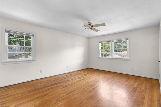 517 Kingston DR, Virginia Beach, VA 23452