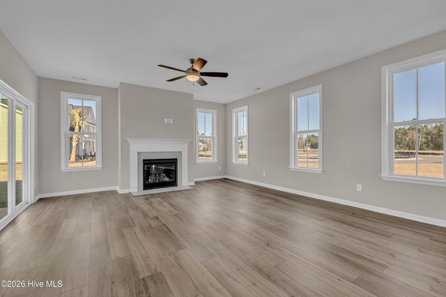37 Lookout Point, Hampstead, NC 28443