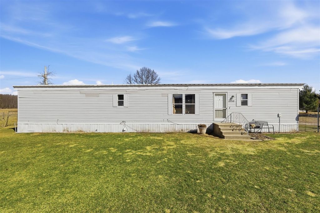 15210 Myers Lake Avenue, Cedar Springs, MI 49319