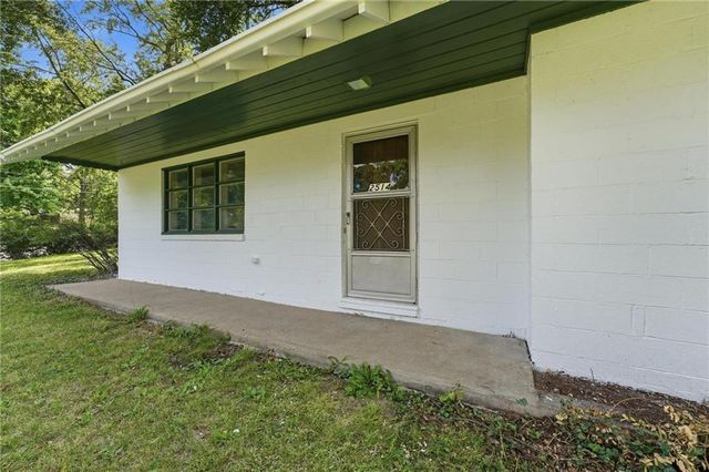2514 S Hawthorne Avenue, Independence, MO 64052