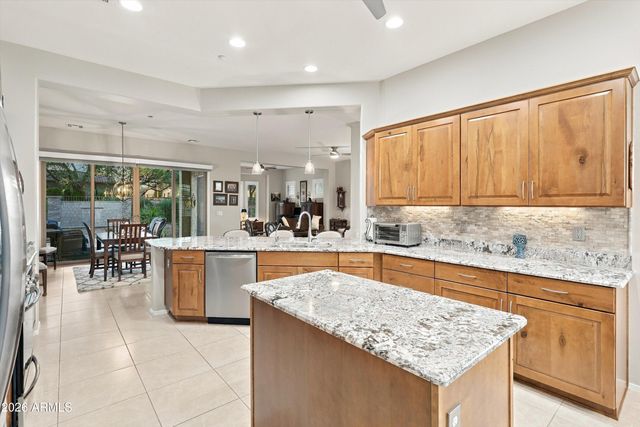 12370 W ROBERTA Lane, Peoria, AZ 85383