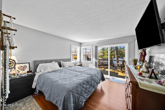 244 Lakeside Dr, Fairfield Glade, TN 38558