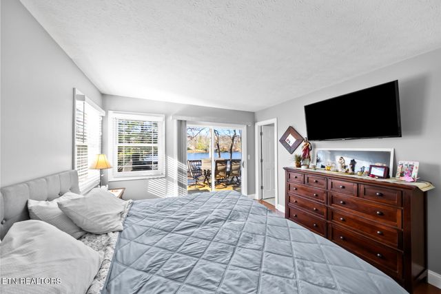 244 Lakeside Dr, Fairfield Glade, TN 38558