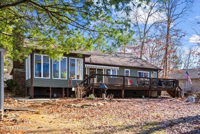 244 Lakeside Dr, Fairfield Glade, TN 38558