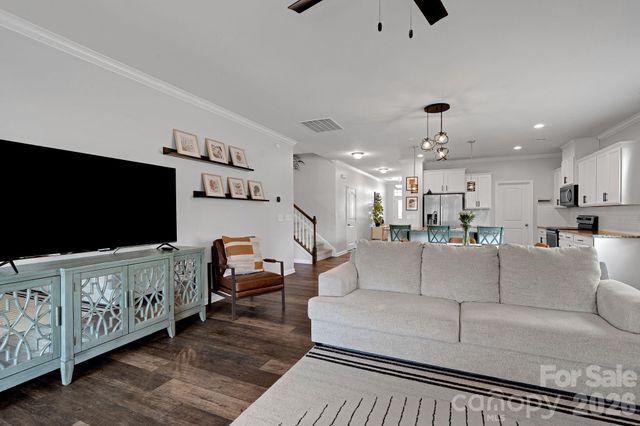 13124 Lakemore Drive, Charlotte, NC 28278